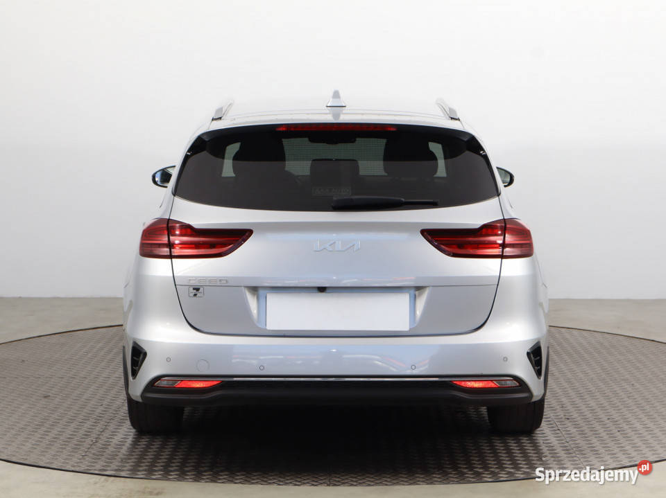 Kia Ceed 15 TGDI srebrny Cee'd Bielany Wrocławskie