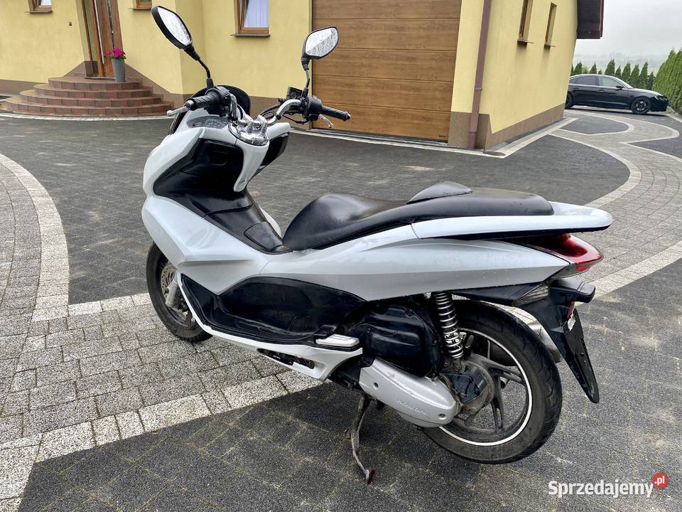 HONDA PCX 125 2011r Zarejestrowany Ubezpieczony nieuszkodzony sprzedam