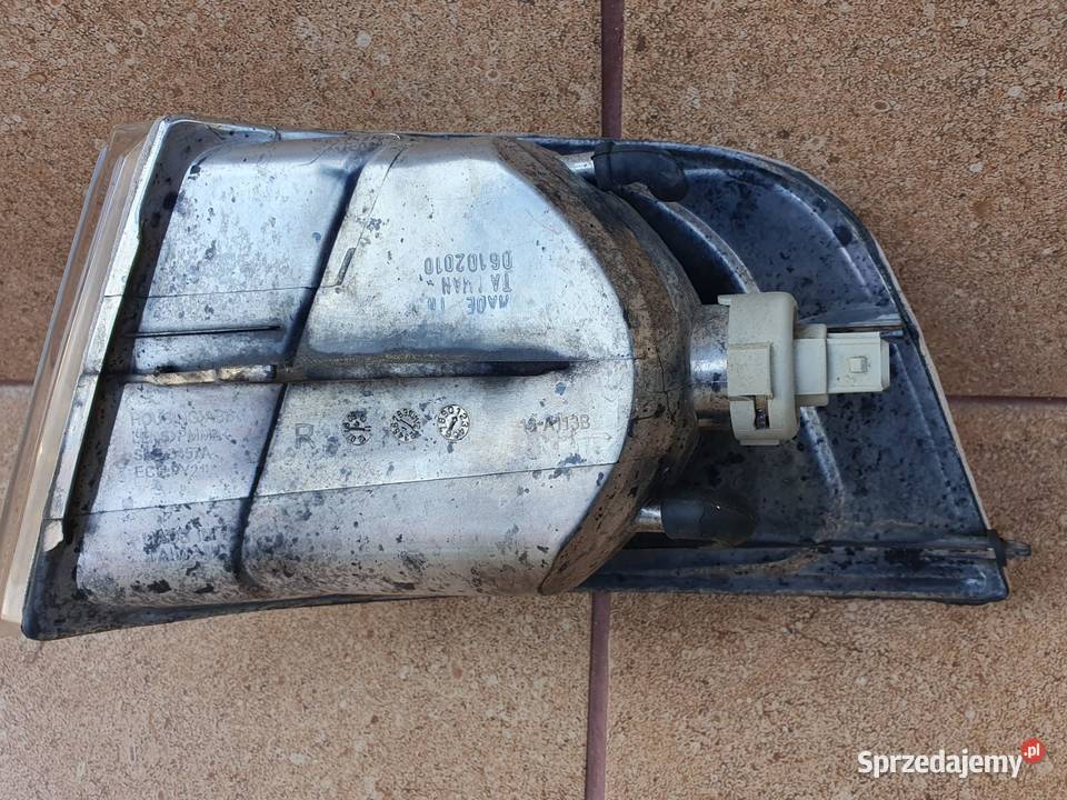 Lampa kierunkowskaz prawy przód Volvo V40 S40 I Gdynia