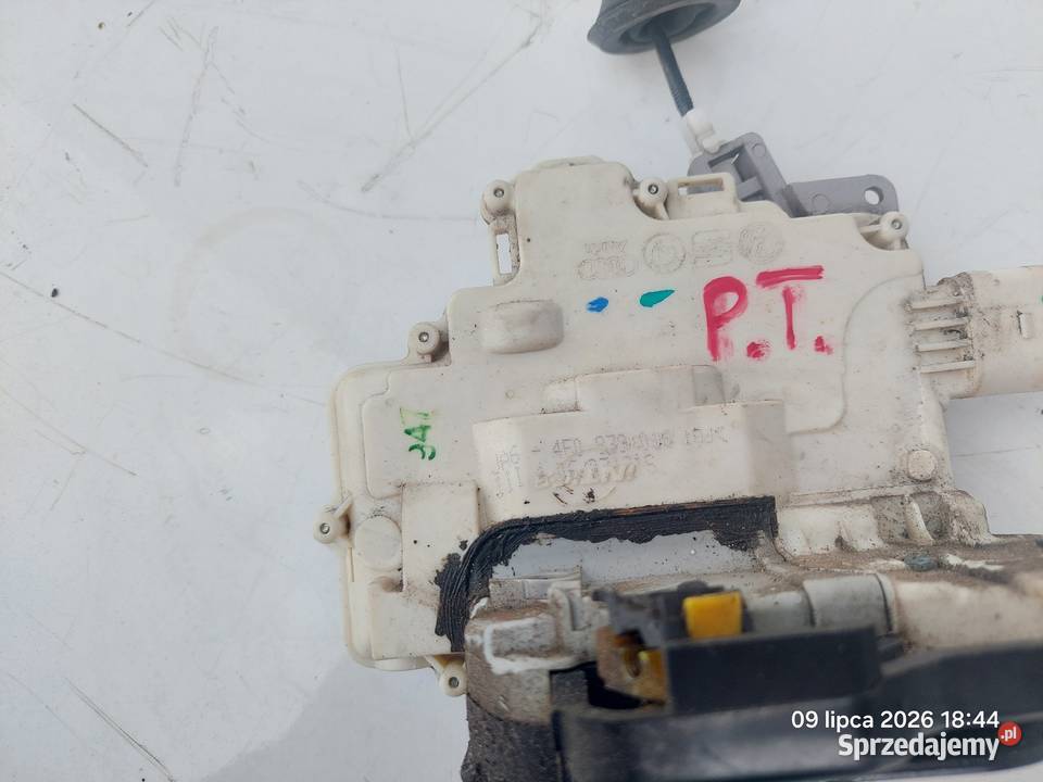 AUDI A8 D3 42 TDI 0510 ZAMEK DRZWI PRAWY TYŁ Włoszczowa