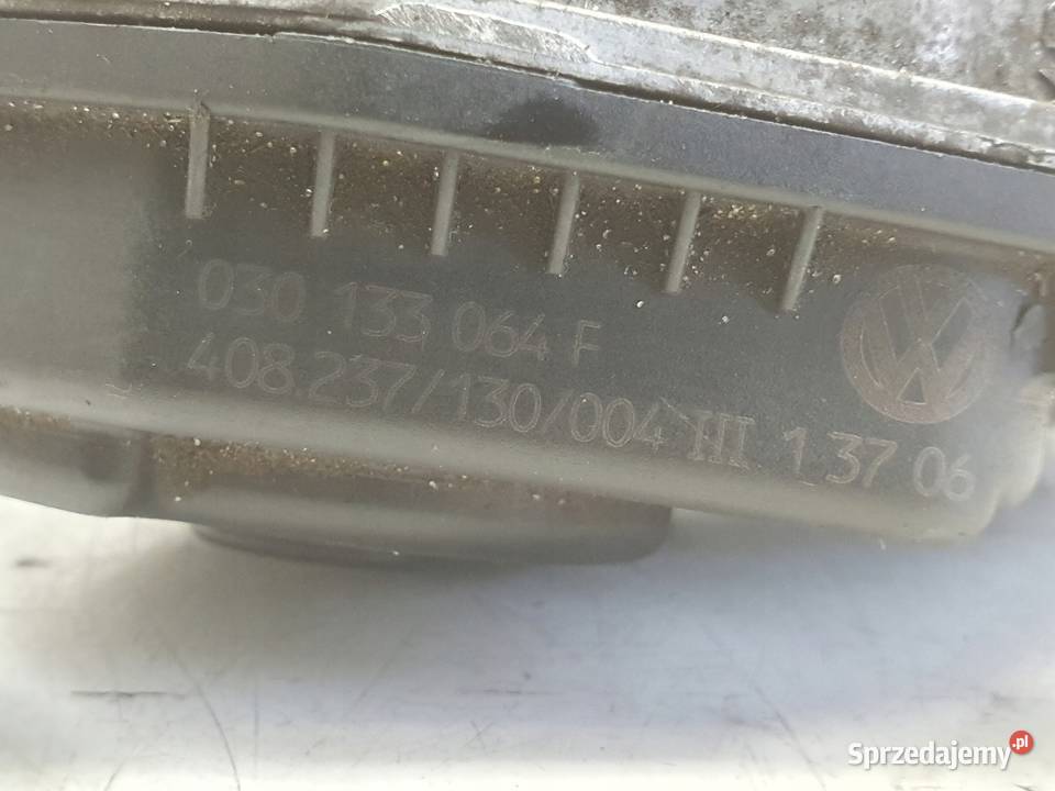 VW Golf IV 14 16V PRZEPUSTNICA 030133064F