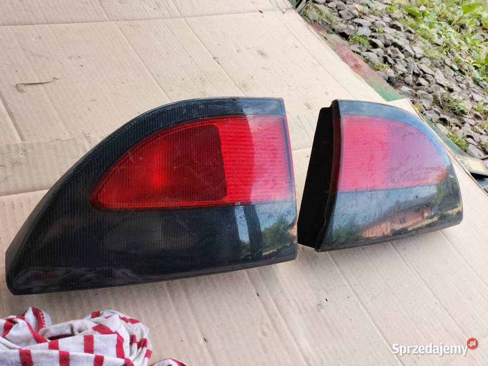 Renault Megane I classic LAMPA TYL PRAWA LEWA osobowe Kamień-Kolonia