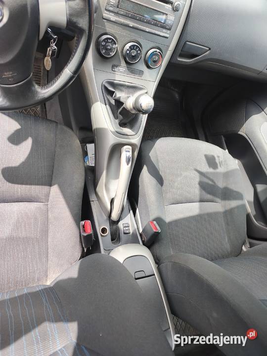 TOYOTA AURIS 14 Rok produkcji 2009 Auris łódzkie