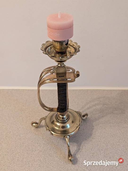 Antyczny mosiężny świecznik Benham Froud z