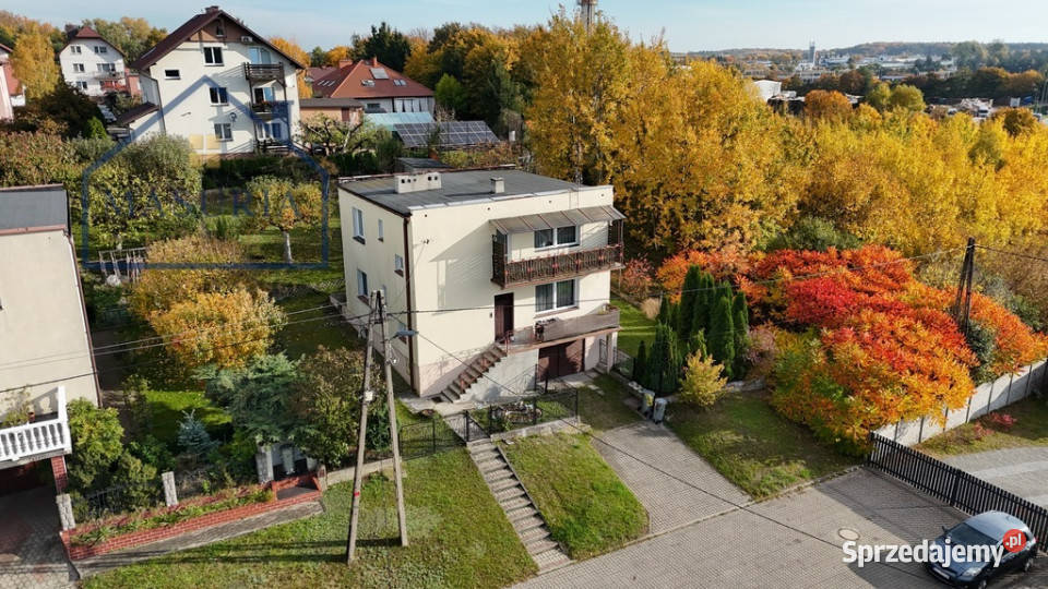Dom w Iławie 2 mieszkania garaż i działka 709 m Iława