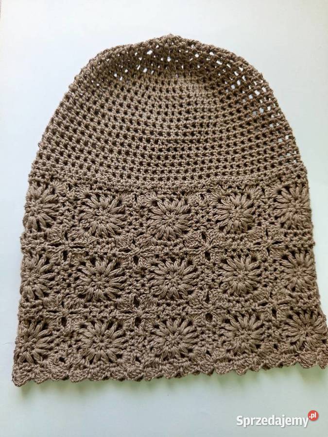 Czapka damska szydełkowa Garbów