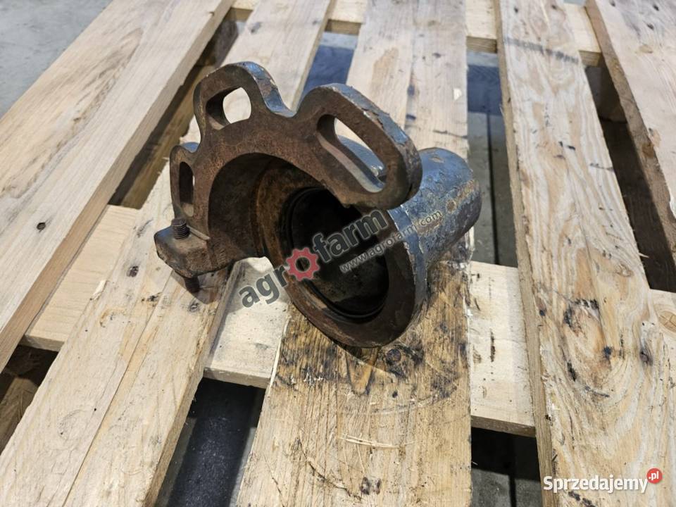 Kołnierz osi LH McCormick XTX 185 165 Układ kierowniczy i oś przednia Byków sprzedam
