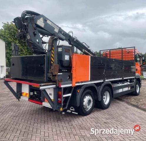 Skrzynia z dzwigiem do palet 3 osiowy 6x2 Man diesel Warszawa