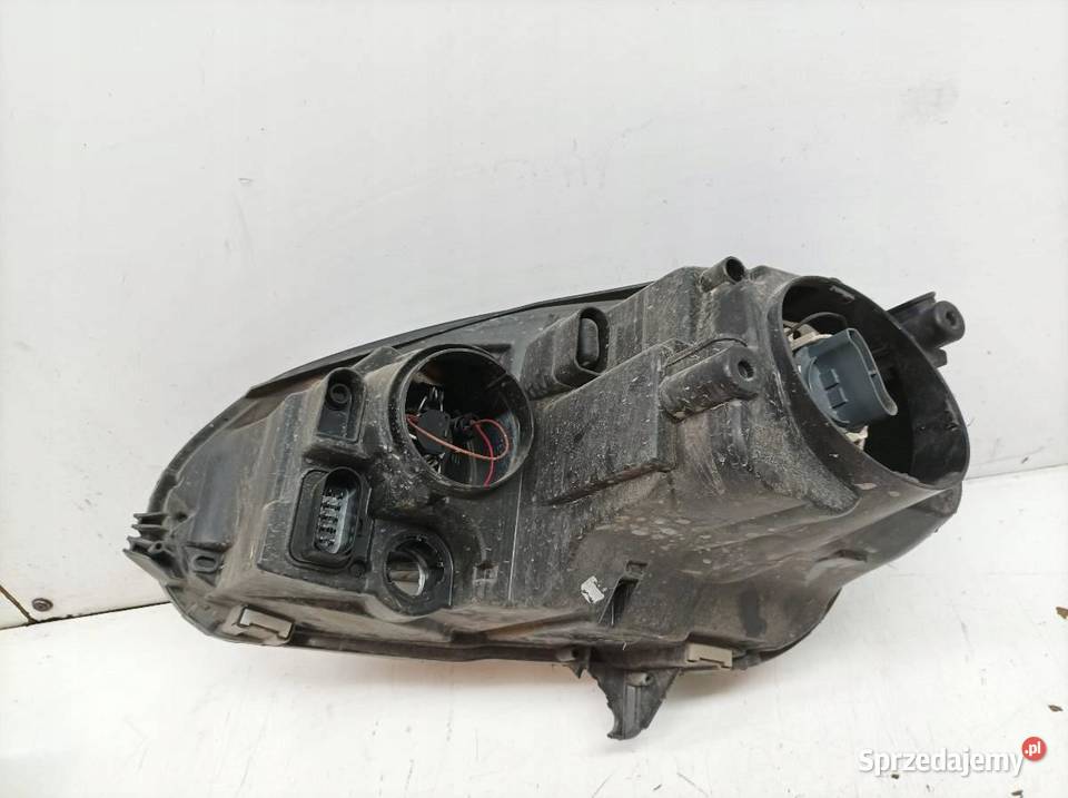 LAMPA PRZÓD PRAWA EU USZKODZONA 1EG24700718