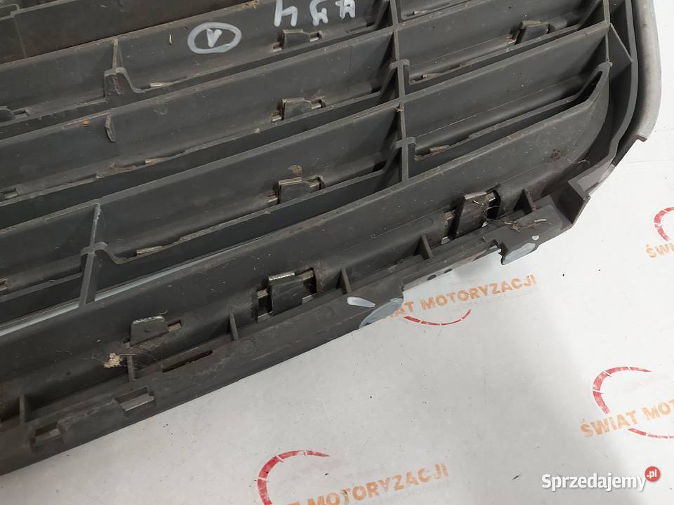MERCEDES W204 07r grill atrapa A2048800083 Kielce