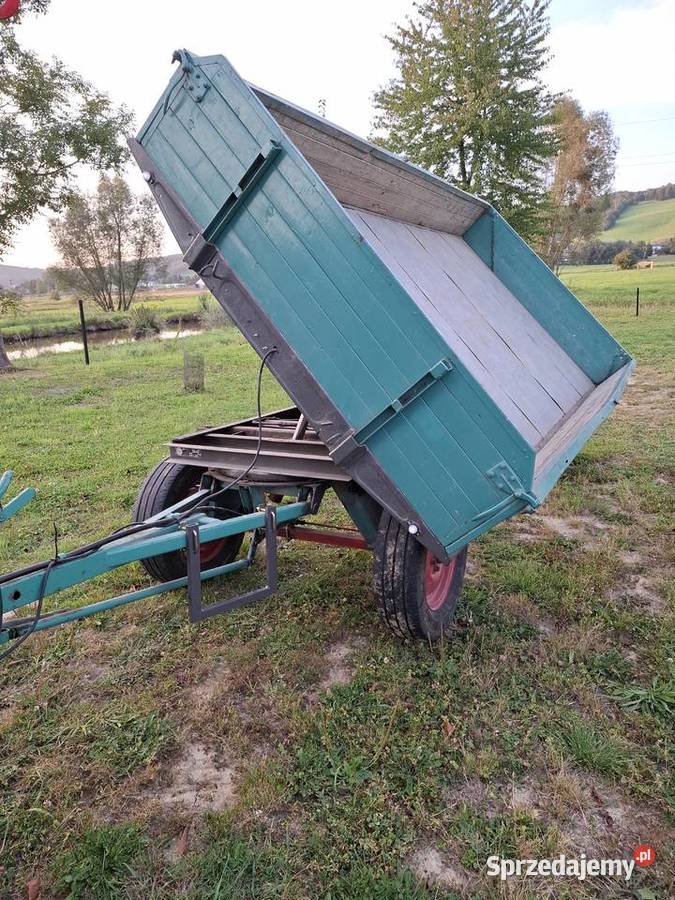 Przyczepa wywrotka rolnicza