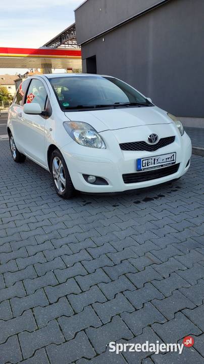 Toyota Yaris 133 VVTI 992011 R106 Skawina