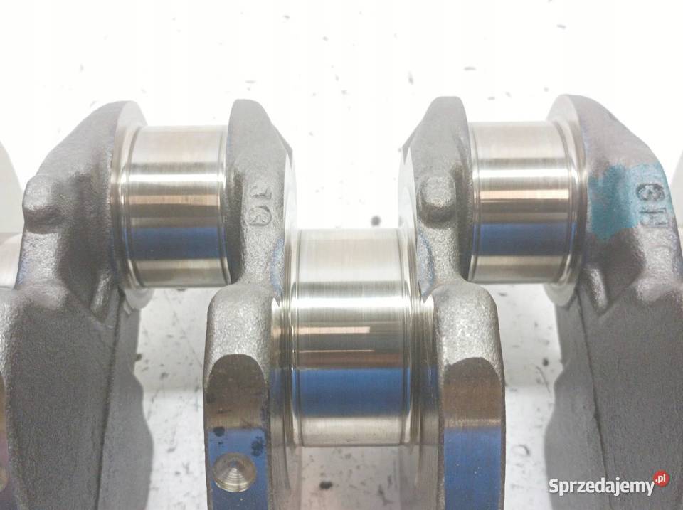 WAŁ KORBOWY 29 CRDI Kia Carnival I 19982006 Blok silnika