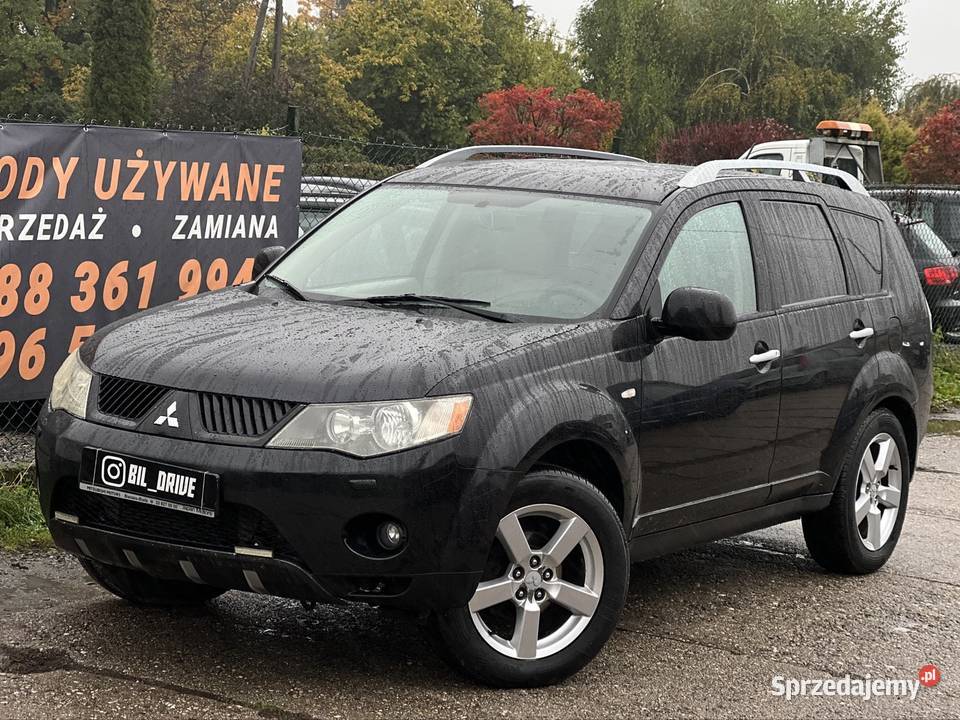 Mitsubishi Outlander 4x4 7 osobowy diesel 140KM Outlander Outlander