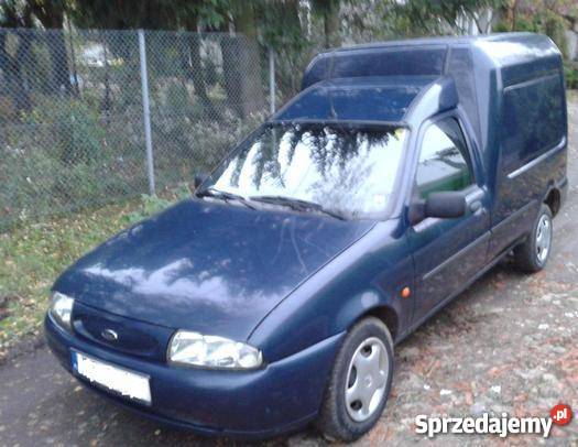 Ford fiesta courier