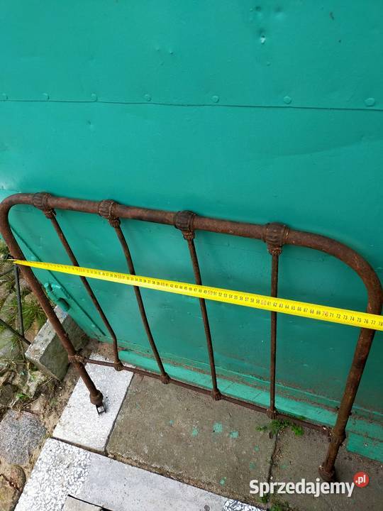 Przedwojenne żeliwne zagłówki do łóżka