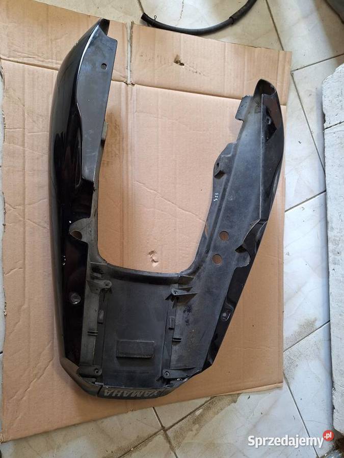 Yamaha FZS 600 ogon owiewka tył fzs600 plastik
