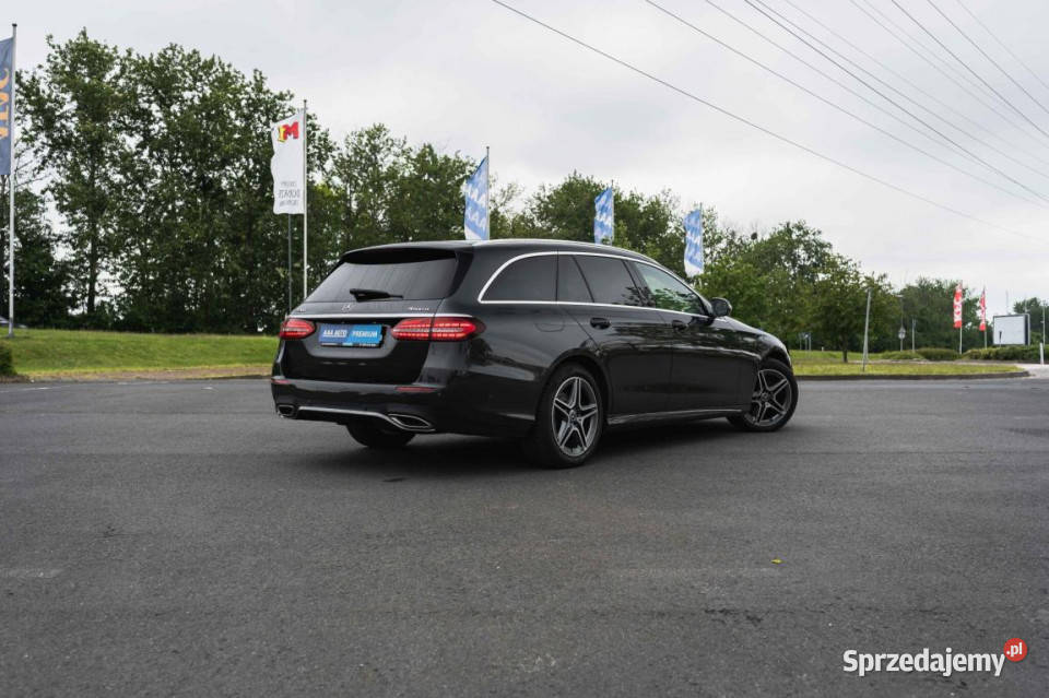 Mercedes E E 220 d 4MATIC światła do jazdy dziennej śląskie Zabrze
