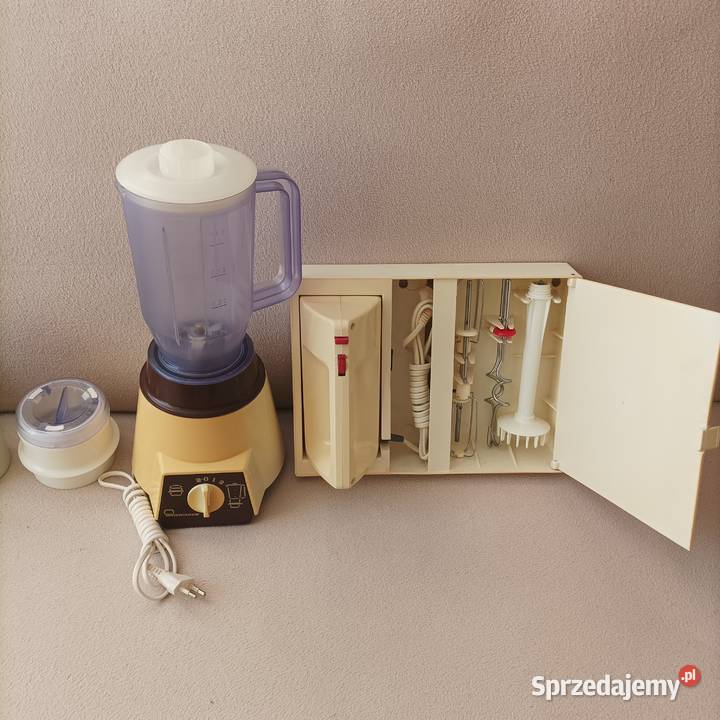 Zestaw starych zabytkowych sprzętów AGD z PRLu Stronie Śląskie