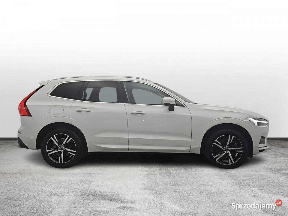 Volvo XC 60 B4 B Momentum aut Z Polskiego Salonu automatyczna Warszawa