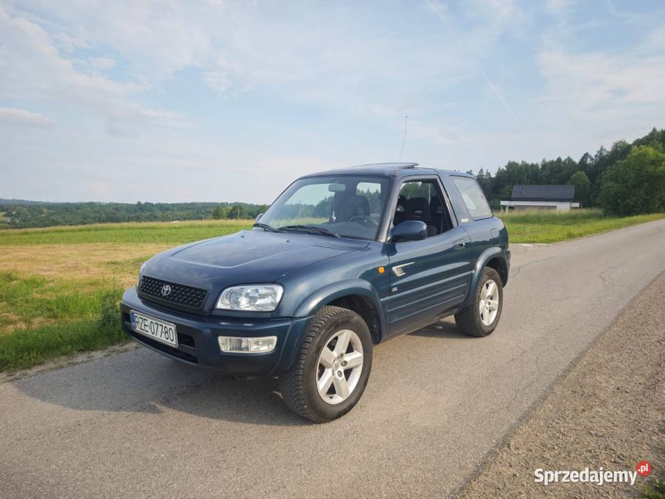 Toyota rav4 20 benzyna Rok produkcji 1999 Błażowa