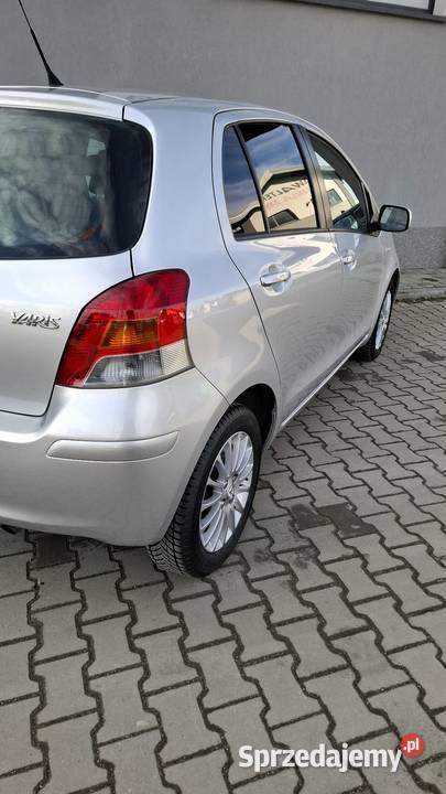 Toyota Yaris 101KM Krosno
