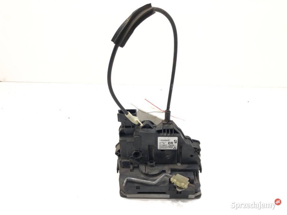 ZAMEK DRZWI PRAWY TYŁ OPEL CORSA D Hatchback