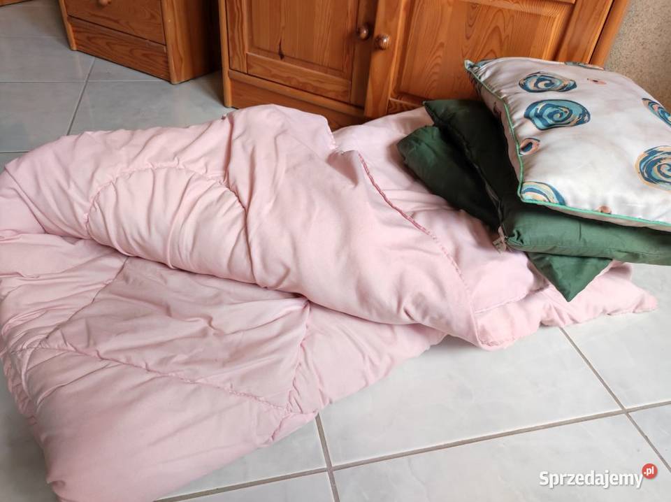 pościel poduszki jaśki kołdra duża pikowana do
