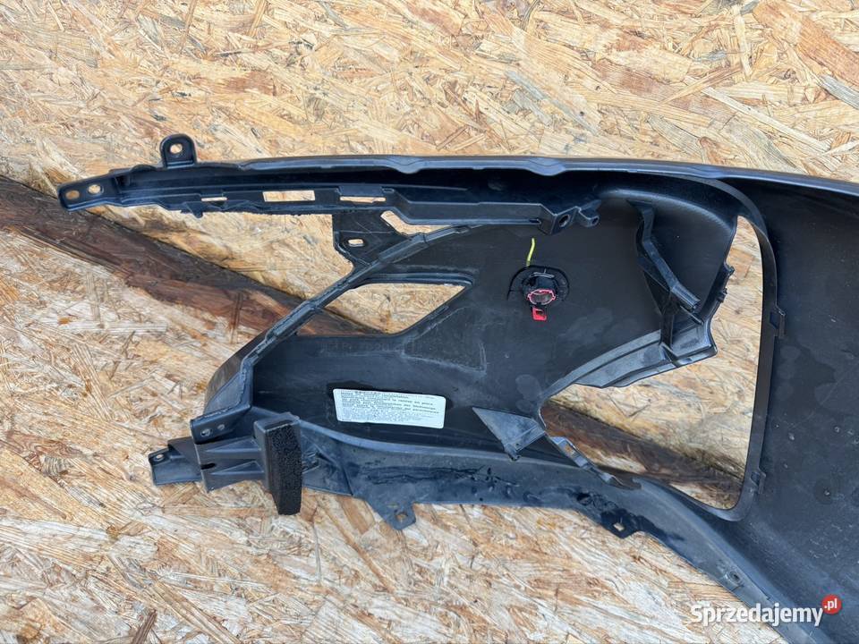Narożnik zderzaka przód prawy rh Toyota prius Sieraków