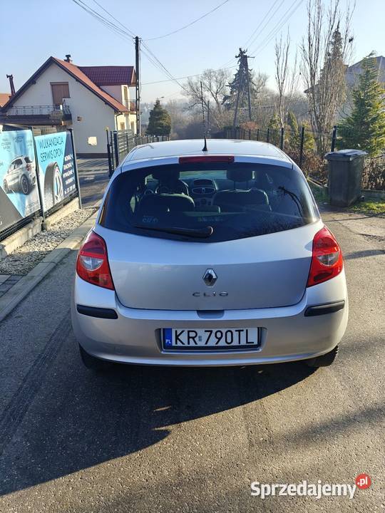 Renault Clio 3 Klimatyzja mały przebieg wielofunkcyjna kierownica Bibice sprzedam