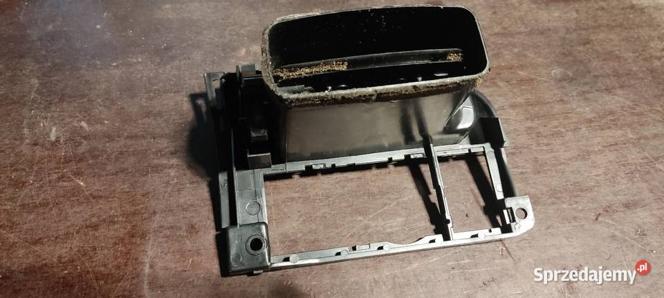 Golf 3 kratka nawiewu z tunelem 2626 Stalowa Wola sprzedam