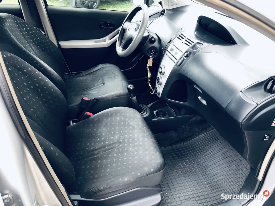 Toyota Yaris II SREBERKO DIESEL KLIMATYZACJA 90 333000km Toyota Przeworsk sprzedam