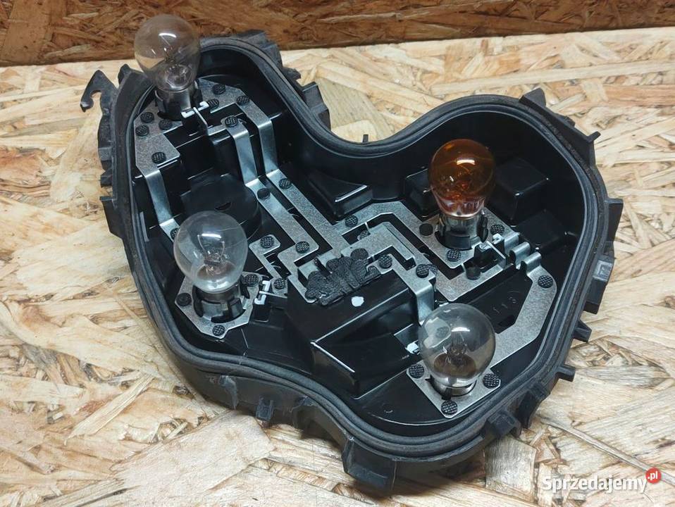 Gniazdo Lampy Lampa Prawy Tył BMW 1 F20 1115 Pleszew sprzedam