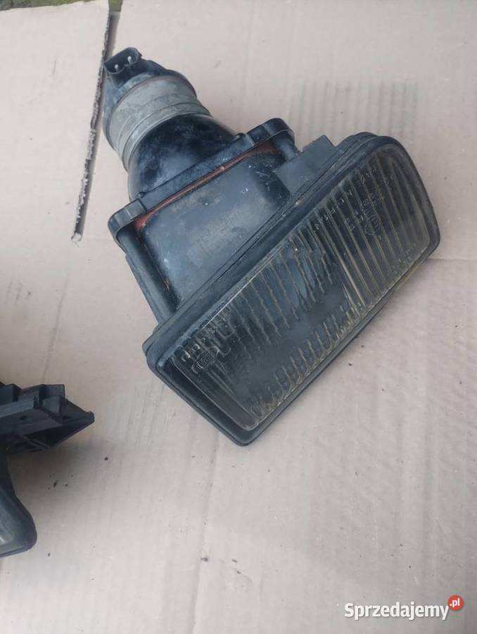 Halogeny przednie bmw e34 osobowe Lampy przeciwmgielne Kielce