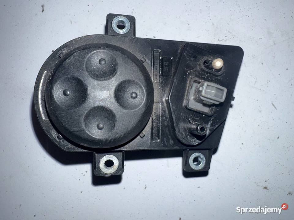 PRZEŁĄCZNIK REGULACJI FOTELA AUDI SKODA VW osobowe Ostrów Wielkopolski