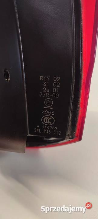 VW TIGUAN ALLSPACE LAMPA PRAWY TYŁ 5NL945096A osobowe