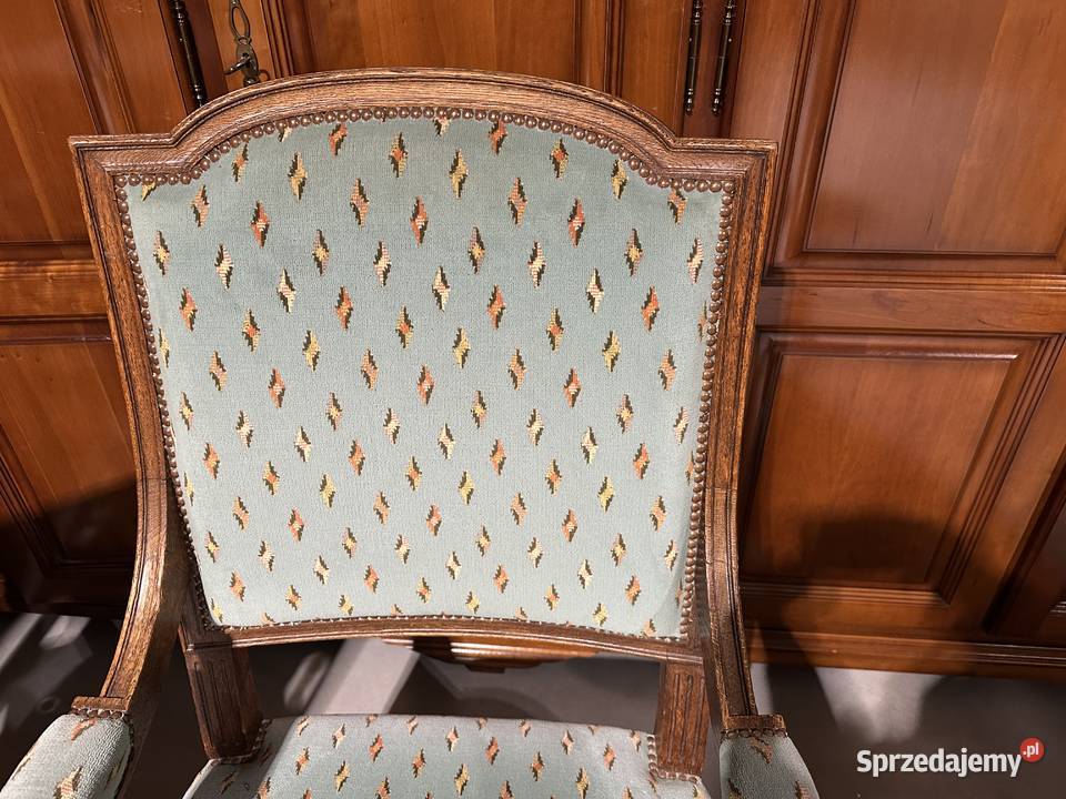 Piękny dębowy fotel w stylu Ludwika XVI Fotele Sławoszewek