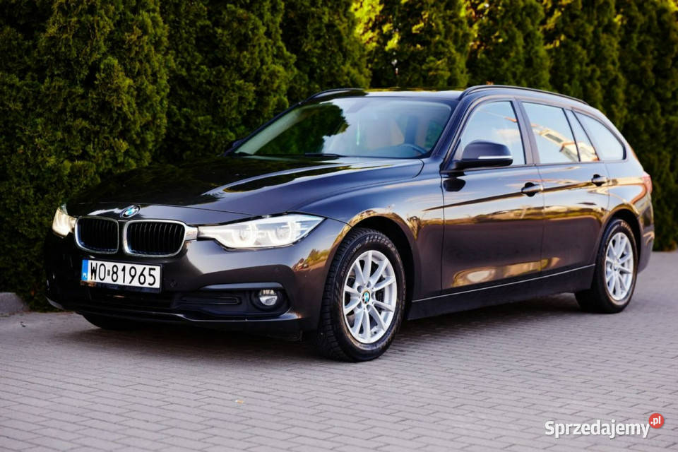 BMW 318 20dB47SkóraNaviElklapa F30F31 2012 isofix sprzedam