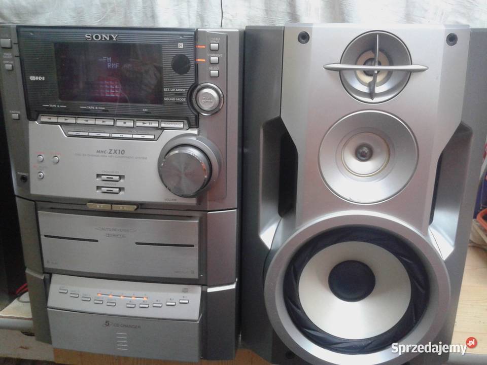 Wieża SONY z głosnikami mocna