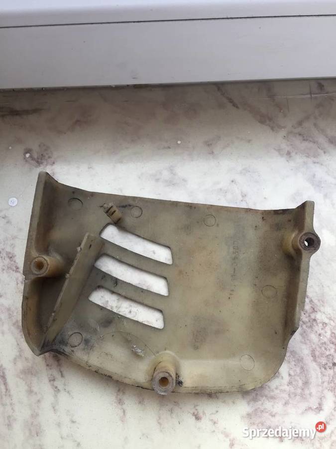 Pokrywa zębatki przód Suzuki DR 125 sprzedam