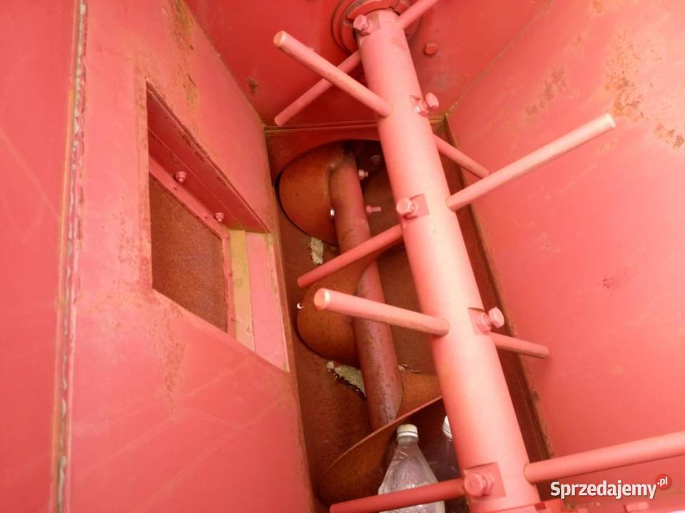 PODAJNIK SLIMAKOWY Z PŁASZCZEM WODNO PAROWYM I