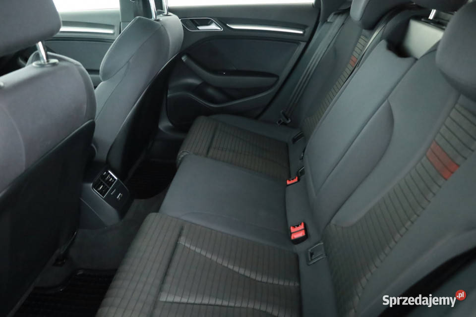Audi A3 15 TFSI asystent pasa ruchu Piaseczno