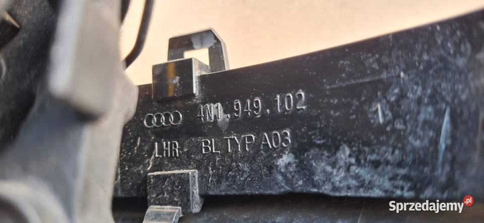 AUDI A6 C8 A7 LUSTERKO PRAWE WIĄZKA 14PIN STELAŻ Bieleń