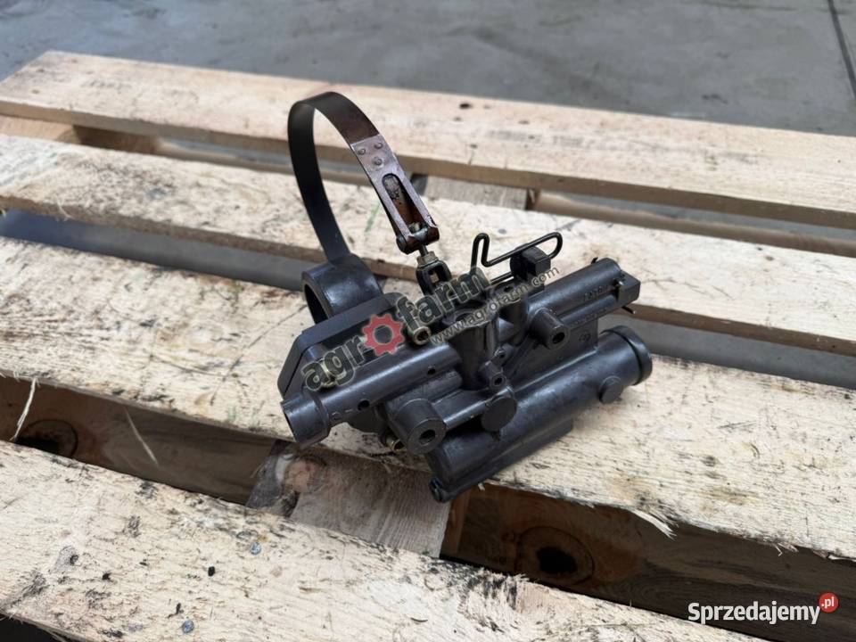 Zawór hydrauliczny Holland TS100 TS115 TS90 Byków