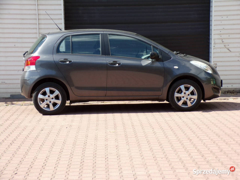 Toyota Yaris Klimatyzacja Gwarancja 10 70 2009R aluminiowe felgi sprzedam