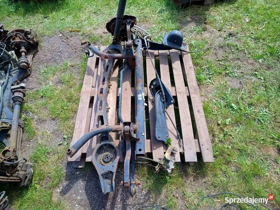 Tylna belka zawieszenia VW golf v turan osobowe Cołdanki