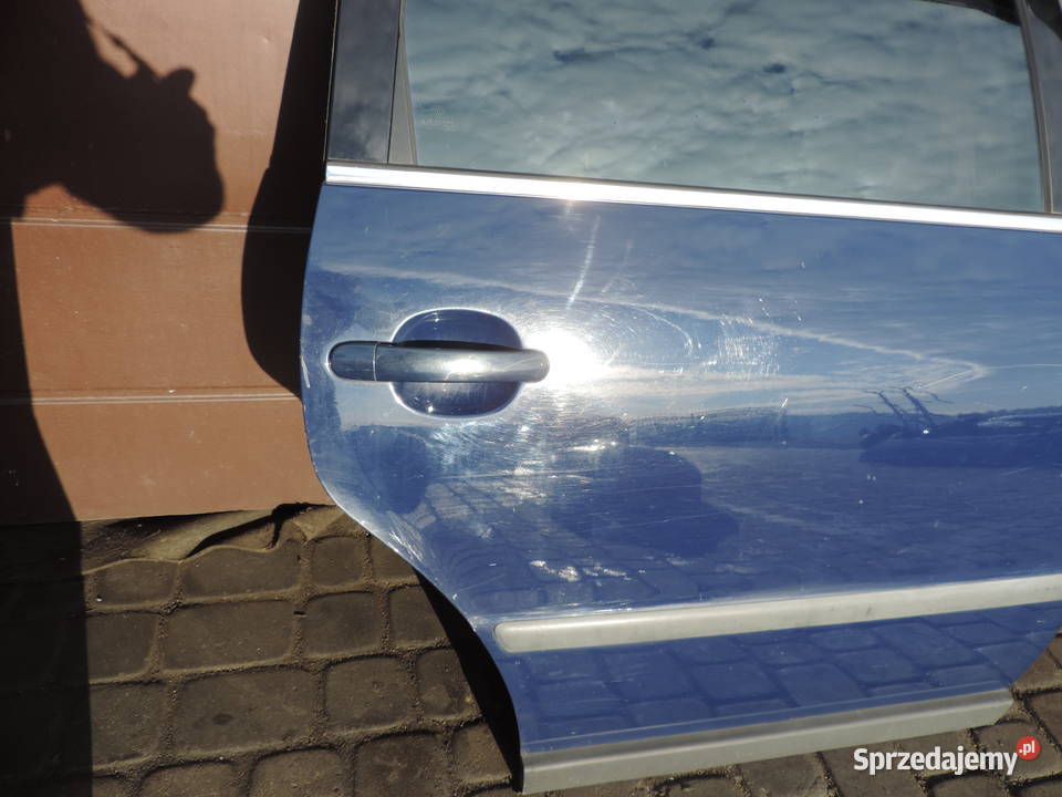 VW PASSAT B5 KOMBI FL DRZWI PRAWY TYŁ LA5E sprzedam