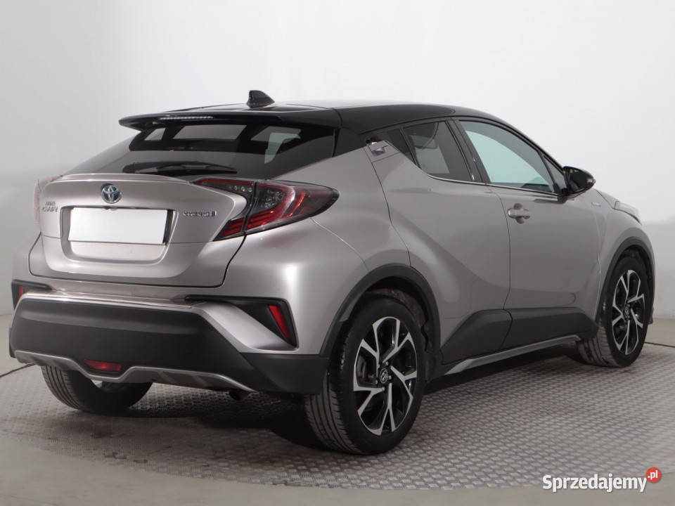Toyota CHR 18 Hybrid światła przeciwmgielne