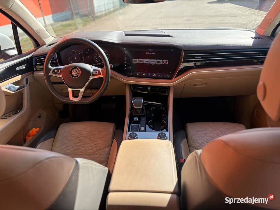 Volkswagen Touareg III 30 TDI 286 2018r 4x4 141000km podkarpackie Zarszyn