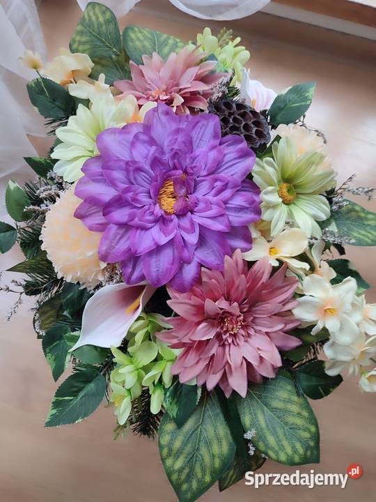 Wiązanka na grób kompozycja na cmentarz